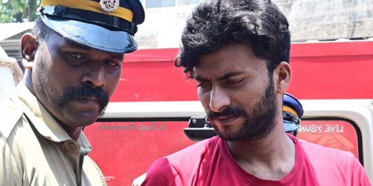 സിദ്ദിഖ്‌ കൊലപാതകത്തിൽ ആഷിഖും നേരിട്ട്‌ പങ്കാളി; ഹോട്ടലിലെത്തിച്ച്‌ തെളിവെടുത്തു