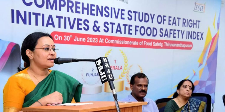 മികച്ച പ്രവര്‍ത്തനം നടത്തുന്ന ഭക്ഷ്യ സുരക്ഷാ ഓഫീസര്‍മാര്‍ക്ക് പുരസ്‌കാരം നൽകുമെന്ന് വീണ ജോര്‍ജ്