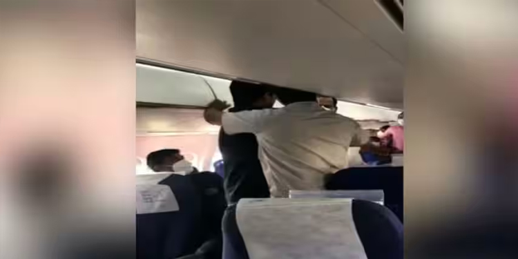 മുഖ്യമന്ത്രിയെ വിമാനത്തിൽ ആക്രമിച്ച കേസ്; ശബരിനാഥ് ഉൾപ്പെടെ നാല് പേര്‍ക്കെതിരെ കുറ്റപത്രം തയ്യാര്‍