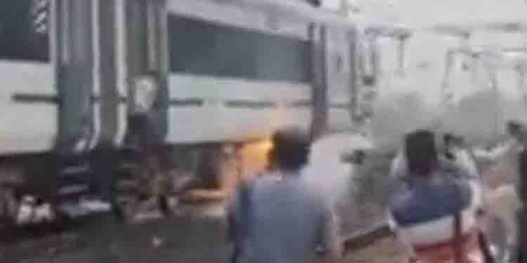 വന്ദേഭാരത് എക്സ്പ്രസിൽ തീപിടുത്തം; യാത്രക്കാർ സുരക്ഷിതർ
