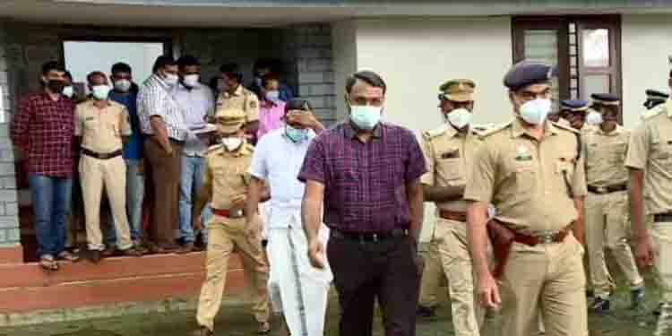 മുട്ടിൽ മരം മുറി കേസ്: കുറ്റപത്രം സമർപ്പിക്കുന്നതിൽ നിയമോപദേശം തേടി വനം വകുപ്പ്