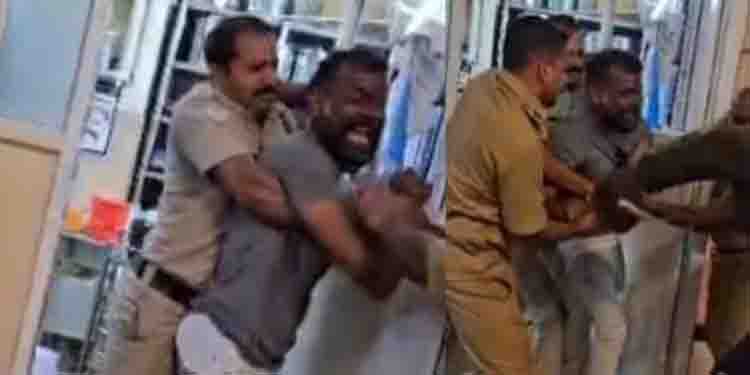 ആശുപത്രിയിൽ പ്രതിയുടെ പരാക്രമം, ഡ്രെസിങ് റൂം തകർത്തു; ജീവൻ പണയം വെച്ച് കീഴ്‌പ്പെടുത്തി പൊലീസുകാർ