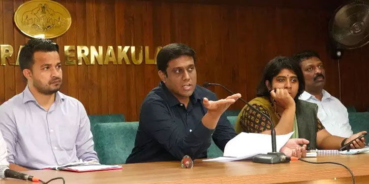 എറണാകുളം മേഖലാ അവലോകന യോഗം: കലക്ടറുടെ നേതൃത്വത്തിൽ ശിൽപ്പശാല