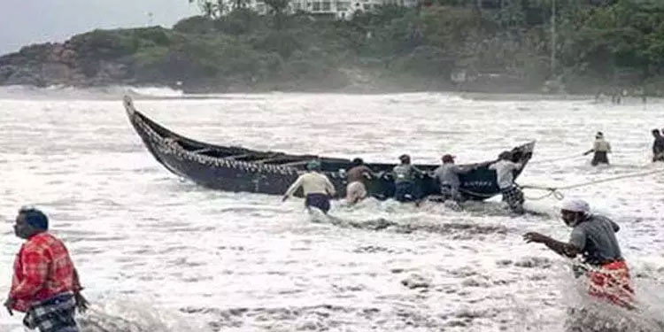 മത്സ്യബന്ധനത്തിന് പോകരുതെന്ന് കേന്ദ്രകാലാവസ്ഥ വകുപ്പ്