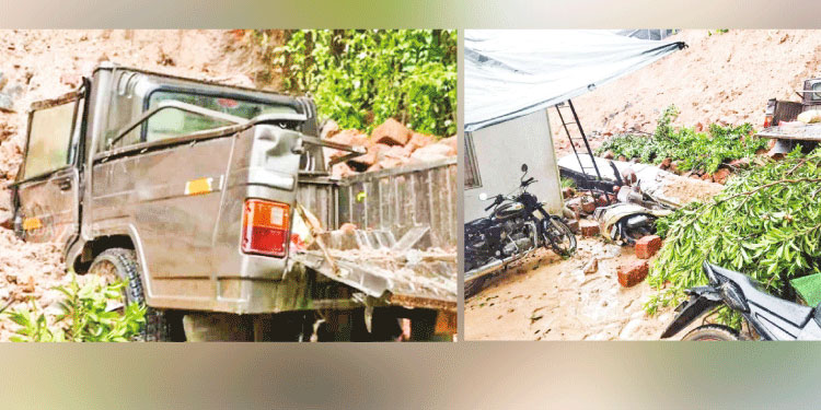 കനത്ത മഴ: പെ​രി​ന്ത​ൽ​മ​ണ്ണ-​പ​ട്ടാ​മ്പി റോ​ഡി​ൽ ഭിത്തിയും മണ്ണും വാഹനങ്ങൾക്ക് മുകളിൽ പതിച്ചു