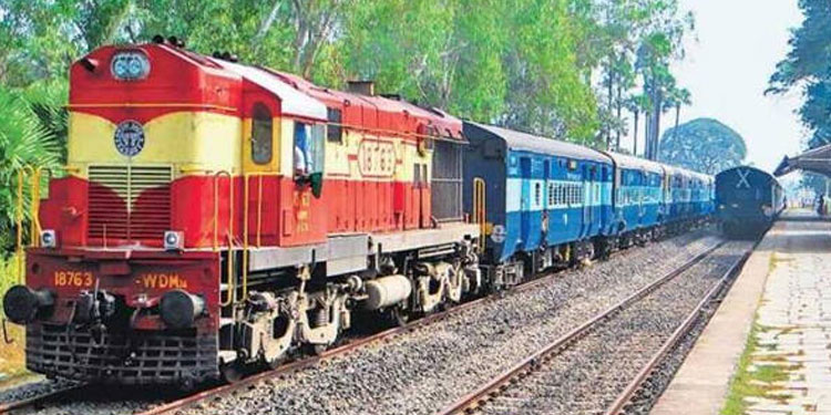 ട്രെയിൻ നിരക്ക് കുറയും; ഇളവ് യാത്രക്കാർ കുറവുള്ള എസി ചെയർകാർ, എക്സിക്യുട്ടിവ് ക്ലാസുകളിൽ