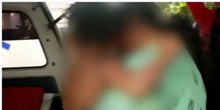 മുറ്റത്ത് കളിച്ചുകൊണ്ടിരുന്ന 4 വയസ്സുകാരിയെ തെരുവുനായ് ആക്രമിച്ചു: കുഞ്ഞിന്‍റെ മുഖത്തടക്കം ​ഗുരുതര പരിക്ക്