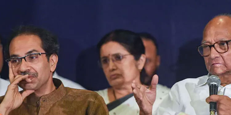 ഒരു വർഷത്തിനുള്ളിൽ രണ്ടുപിളർപ്പുകൾ; മഹാരാഷ്ട്ര പ്രതിപക്ഷം ദുർബലമാക്കി ബി.ജെ.പി