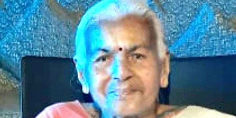 സംവിധായകൻ അനിൽ രാധാകൃഷ്ണ മേനോന്റെ മുത്തശ്ശി അന്തരിച്ചു