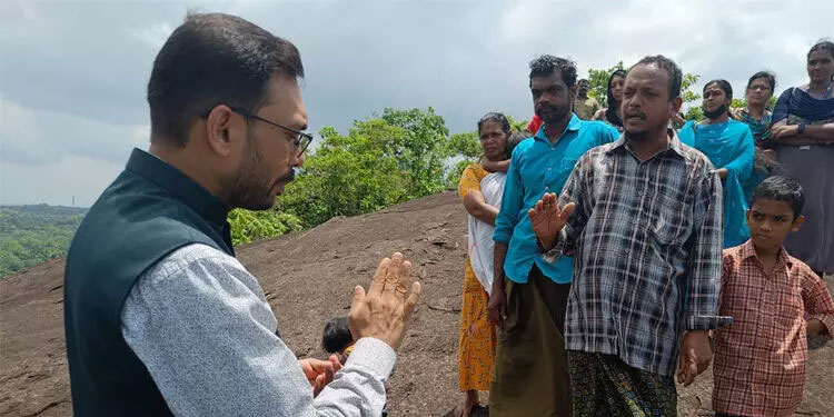 തണ്ണിക്കോണം നിവാസികളുടെ ദുരിതം നേരിട്ട് കണ്ട് ജഡ്ജിമാർ; വാസയോ​ഗ്യമായ താമസ സ്ഥലമില്ലാത്തത് ആശങ്കാജനകം