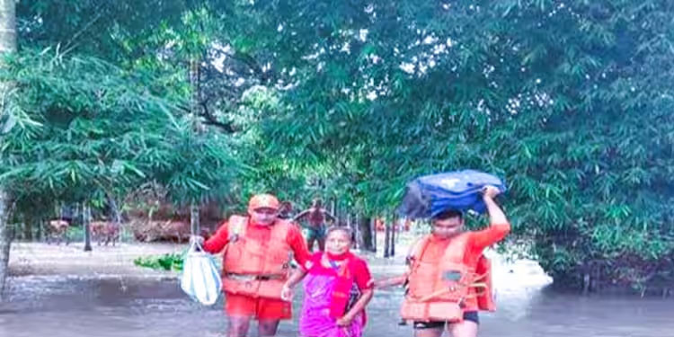 മഴ തുടർന്നാൽ സ്ഥിതി വീണ്ടും സങ്കീർണ്ണമാകും; കനത്ത മഴ തുടരുമെന്ന് മുന്നറിയിപ്പ്, ഓറഞ്ച് അലർട്ട് പ്രഖ്യാപിച്ചു
