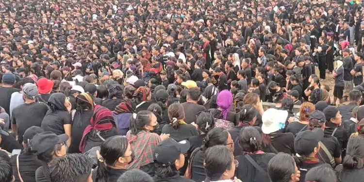 സ്ത്രീകളെ നഗ്നരാക്കി നടത്തിച്ച സംഭവം: മണിപ്പൂരിൽ കൂറ്റൻ പ്രതിഷേധറാലി
