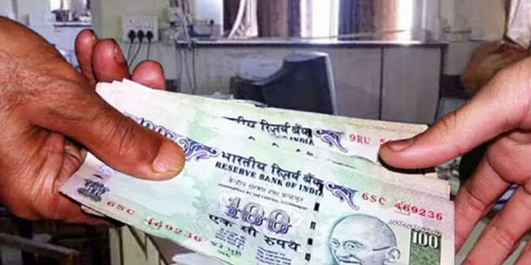 കൈക്കൂലി കേസിൽ മുൻ സബ് ഇൻസ്പെക്ടർക്ക് മൂന്ന് വർഷം കഠിന തടവും 65,000 രൂപ പിഴയും