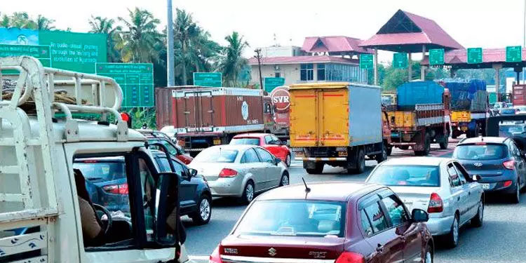 അവസാനിക്കാതെ പാലിയേക്കര ടോൾ; 489 കോടി അധികം കിട്ടിയിട്ടും പിരിവോട് പിരിവ്