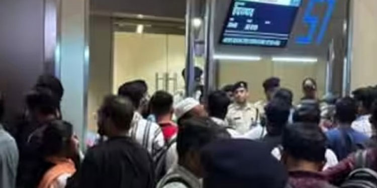 പൈലറ്റ് വരാൻ വൈകി: എയർ ഇന്ത്യ വിമാനം വൈകിയത് 8 മണിക്കൂർ