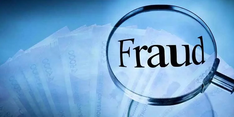 തട്ടിപ്പുകൾ പലവിധം; യുവതികളെ ‘ഗർഭം ധരിപ്പിക്കൽ’ തൊഴിൽ വാഗ്ദാനം ചെയ്ത് അരലക്ഷം രൂപ തട്ടിയെന്ന് പൊലീസിൽ പരാതി
