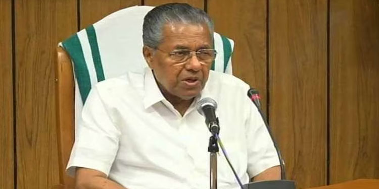 ശക്തമായ മഴ, സുരക്ഷാ മുന്നറിയിപ്പുകള് പാലിക്കുക ; മുഖ്യമന്ത്രി