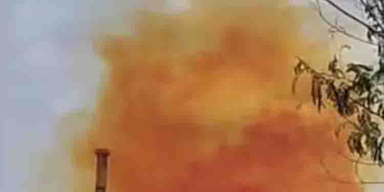 ഫാക്ടറിയില്‍ നിന്ന് വാതകച്ചോര്‍ച്ച; പ്രദേശമാകെ ഓറഞ്ച് മേഘങ്ങള്‍ നിറഞ്ഞു, 19 പേരെ ആശുപത്രിയില്‍ പ്രവേശിപ്പിച്ചു
