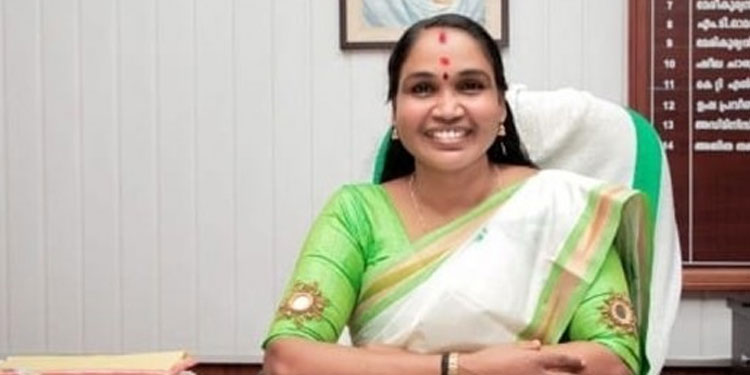 കൗൺസിലർമാർക്ക്‌ 10,000 രൂപയുടെ പണക്കിഴി; തൃക്കാക്കര നഗരസഭ മുന്‍ ചെയര്‍പേഴ്‌സണ്‍ അജിത തങ്കപ്പനെതിരെ വിജിലന്‍സ് കേസ്