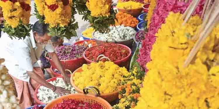 തീവിലയുമായി ഓണപ്പൂ വിപണി, ആശ്വാസമായി ചെറുകിറ്റുകള്‍