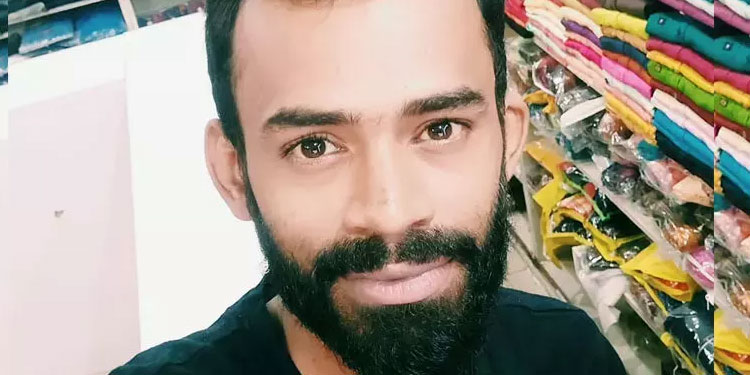 പോലീസ് കസ്റ്റഡിയിൽ മരിച്ച യുവാവിന്റെ വയറ്റിൽ പ്ലാസ്റ്റിക് പൊതി