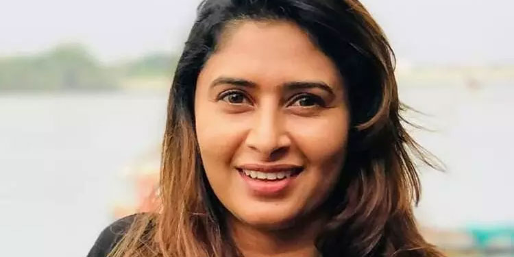 ‘ഗുജറാത്തിൽ നടപ്പാക്കാതിരിക്കുന്ന മദ്യവിൽപന ലക്ഷദ്വീപിൽ നടപ്പാക്കാൻ ശ്രമിക്കുന്നതിന്റെ കാരണം എന്താണ്’; വിമർശനവുമായി ഐഷ സുൽത്താന