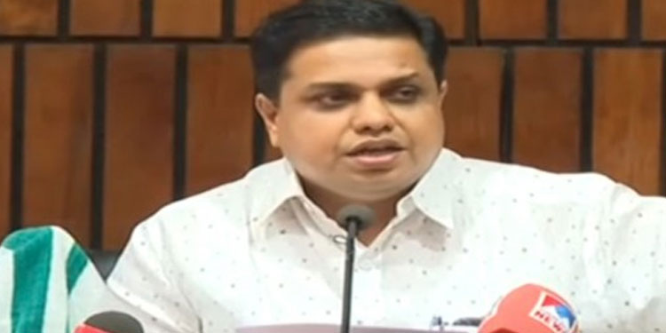 സ്‌കൂളുകളിൽ ഭരണഘടന പഠിപ്പിക്കണം; പാഠ്യപദ്ധതിയുടെ മറവിൽ നടക്കുന്നത് കാവിവത്കരണം : എ എൻ ഷംസീർ