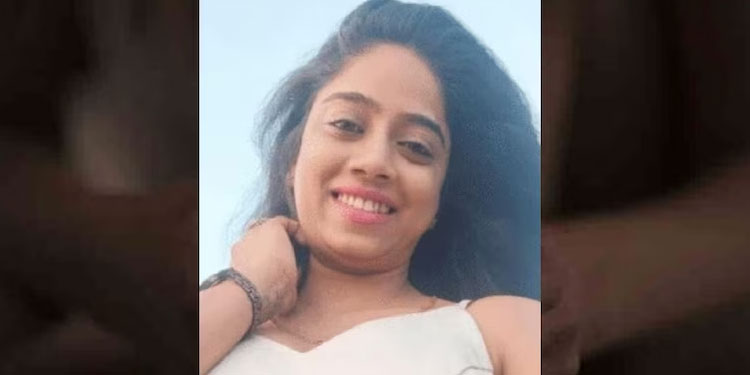 മെഹർ ഫ്ലാറ്റിലേക്ക് ക്ഷണിച്ചു വരുത്തി നഗ്നദൃശ്യം പകർത്തും; കുടുങ്ങിയതേറെയും യുവാക്കള്‍