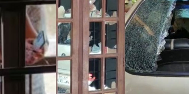 മകൾ എബിവിപിയിൽ അം​ഗത്വമെടുത്തില്ല; തിരുവനന്തപുരത്ത് റിട്ട. എസ് ഐയുടെ വീടും വാഹനങ്ങളും അടിച്ചു തകർത്തു