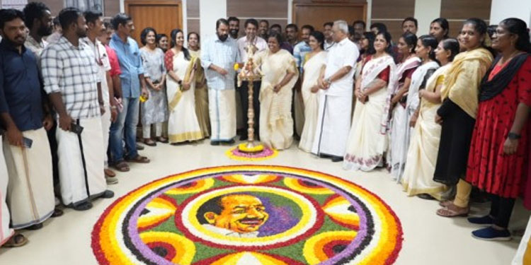 കോടിയേരി ബാലകൃഷ്ണനായി ഓർമപ്പൂക്കളമൊരുക്കി മന്ത്രി വി ശിവൻകുട്ടിയുടെ ഓഫീസ്