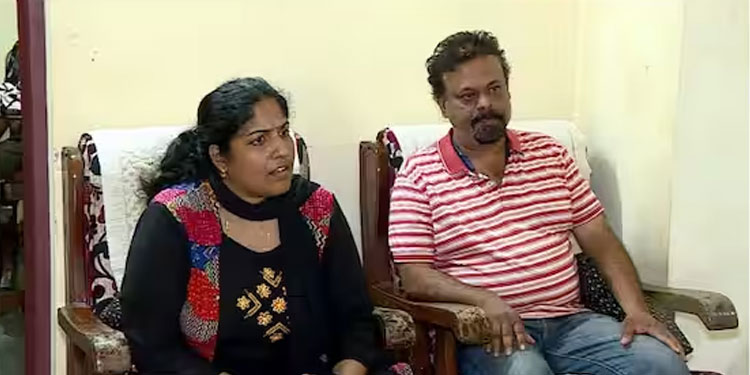 പാസ്പോർട്ടിൽ പേര് മാറ്റാൻ ഓൺലൈനിൽ അപേക്ഷിച്ചു, നഷ്ടപ്പെട്ടത് വൻ തുക; ഞെട്ടിക്കുന്ന തട്ടിപ്പിനിരയായത് അധ്യാപിക