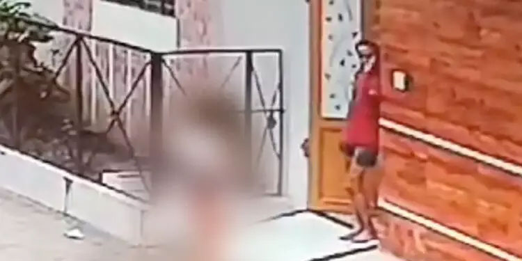 12കാരിക്ക് ക്രൂരപീഡനം, അർധനഗ്നയായി റോഡിലലഞ്ഞത് രണ്ടര മണിക്കൂർ; സഹായത്തിനായി കെഞ്ചിയിട്ടും ആരും തിരിഞ്ഞുനോക്കിയില്ല…ഞെട്ടിക്കുന്ന സംഭവം മധ്യപ്രദേശിൽ