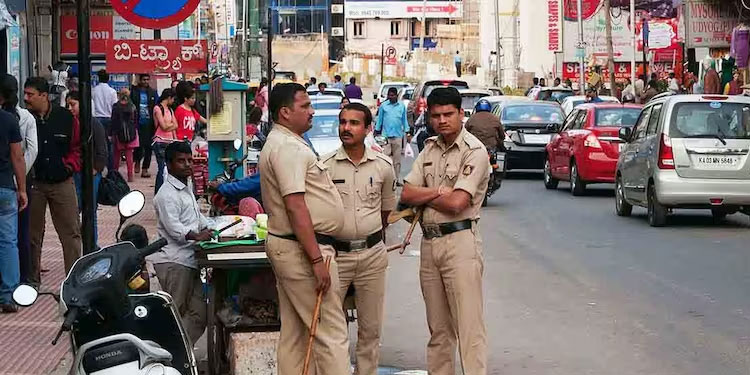 മകളെ ശല്യം ചെയ്ത യുവാവിനെ ചോദ്യം ചെയ്തു; പിതാവിനെ കുത്തിക്കൊന്ന് പക