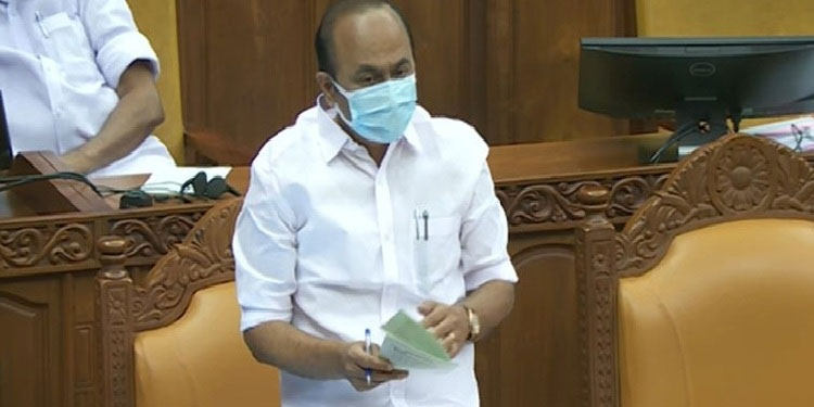 ‘ദല്ലാൾ നന്ദകുമാർ വഴി പണം കൊടുത്തുവിട്ടത് നിങ്ങളാണ്; സോളർ കേസിൽ ക്രിമിനൽ ഗൂഢാലോചന നടന്നു’