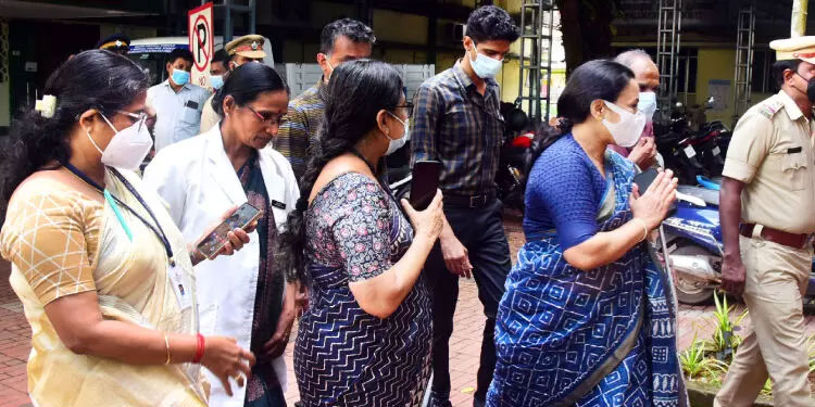 നിപ: ആരോഗ്യമന്ത്രിയുടെ നേതൃത്വത്തിൽ പഴുതടച്ച പ്രതിരോധം​; അനാവശ്യ ആശുപത്രി സന്ദർശനം ഒഴിവാക്കണം