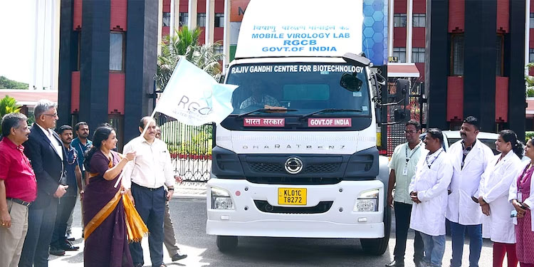 സാംപിൾ ശേഖരണത്തിൽ സുരക്ഷാവീഴ്ച; മൊബൈൽ ലാബിൽ പരിശോധനയില്ല