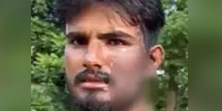 ഭാര്യ ചൂടുവെള്ളത്തിൽ മുളക് കലക്കി മുഖത്തൊഴിച്ചു; ഭർത്താവ് ആശുപത്രിയിൽ