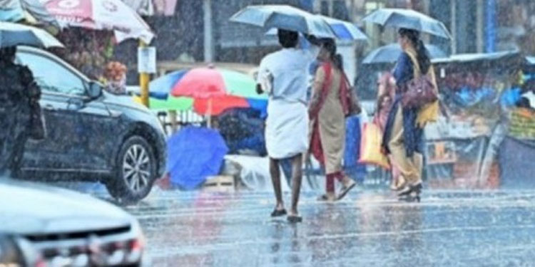 സംസ്ഥാനത്ത് ഒറ്റപ്പെട്ട ശക്തമായ മഴയ്‌ക്ക് സാധ്യത; ഇടിമിന്നൽ ജാഗ്രതാ നിർദ്ദേശം