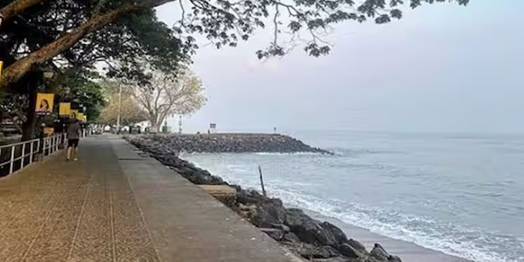 പൊട്ടിയ ടൈലുകൾ മാറ്റും, മത്സ്യവിൽപനയ്ക്ക് കിയോസ്കുകൾ, ഫോർട്ട്കൊച്ചി ബീച്ചിന്റെ മുഖച്ഛായ മാറ്റാൻ കെഎംആർഎൽ