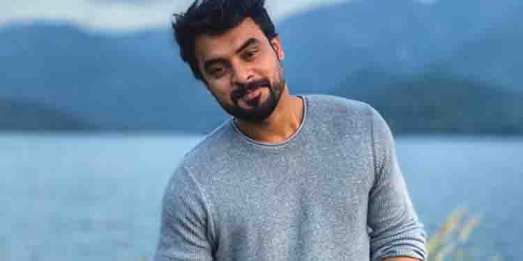 ടൊവിനൊയ്ക്ക് രണ്ട് ആഴ്ചത്തെ വിശ്രമം, പരുക്കേറ്റത് അക്വേറിയം പൊട്ടിവീണ്