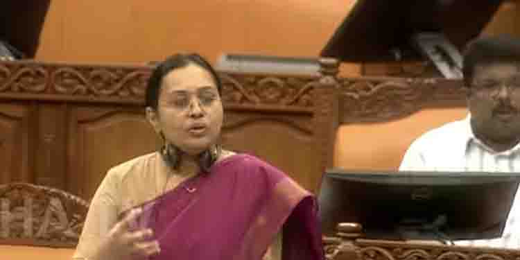 കേരളത്തിൽ നിപ പരിശോധനക്ക് സംവിധാനം ഉണ്ട്; പക്ഷേ സാങ്കേതികമായി പ്രഖ്യാപിക്കേണ്ടത് പൂനെയിൽ നിന്ന്: വീണാ ജോർജ്ജ്