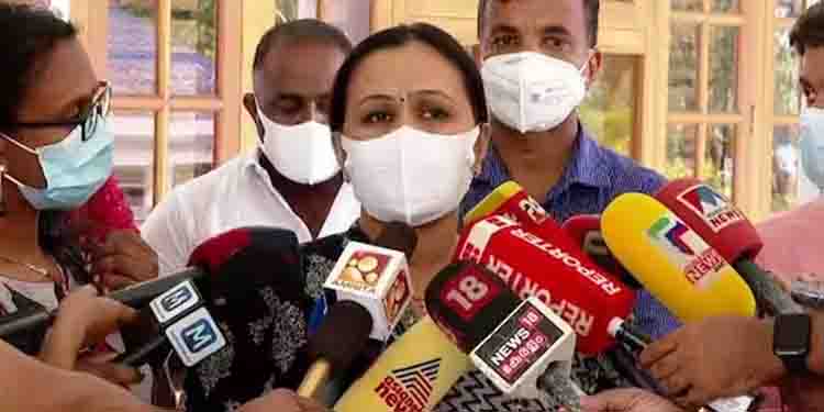 ഹൈ റിസ്ക് കോണ്ടാക്റ്റിലുള്ളവരെ കണ്ടെത്തും; പരിശോധനാഫലം വന്നാൽ മൃതദേഹം വിട്ടുനൽകും: മന്ത്രി വീണാ ജോർജ്ജ്