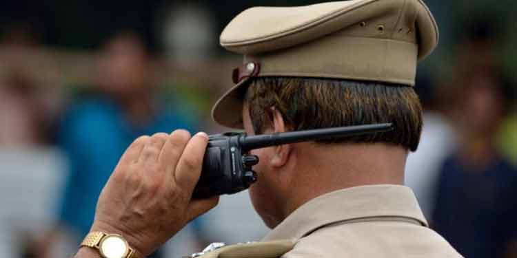 വിമാനത്തില്‍ യുവനടിയോട് അപമര്യാദയായി പെരുമാറിയ കേസ് ; യാത്രക്കാരൻ ഹാജരാകാൻ നിർദ്ദേശം നൽകി പോലീസ്