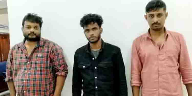 ഭാര്യ നിർദേശം നൽകി, വീട്ടിൽ ഉറങ്ങിക്കിടന്ന ഭർത്താവിനെ വീട്ടിൽ കയറി വെട്ടി, കേസിൽ എല്ലാ പ്രതികളും പിടിയിൽ