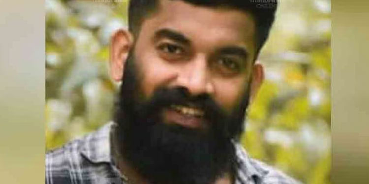 വിവാഹം 5 ദിവസം മുൻപ്: ബൈക്ക് അപകടത്തിൽ നവവരൻ മരിച്ചു; ഭാര്യയ്ക്ക് ഗുരുതര പരുക്ക്