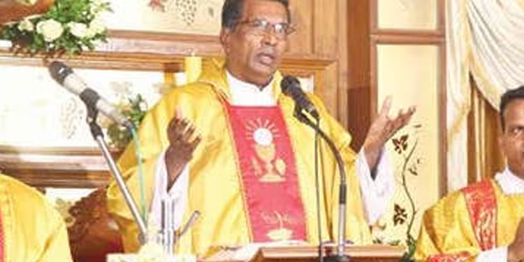 മാഹി തിരുനാൾ: ഞായറാഴ്ചയും ആയിരങ്ങളെത്തി