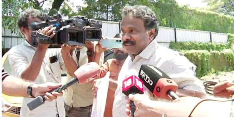 കരുവന്നൂർ ബാങ്ക് തട്ടിപ്പ്: മുഖ്യപ്രതി സതീഷ് കുമാർ ഒരു കോടി നൽകിയെന്ന് എസ്ടി ജ്വല്ലറി ഉടമ സുനിൽകുമാർ