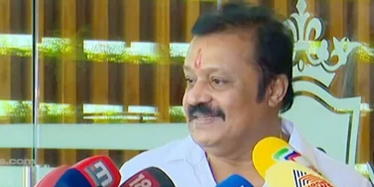 ‘ആധുനികലോകം ഉപേക്ഷിച്ച എല്ലാ ജീർണ്ണതകളെയും താലോലിക്കുന്ന സിനിമാറ്റിക് കോമാളി’; സുരേഷ് ഗോപിക്കെതിരെ നിയമനടപടി ആവശ്യപ്പെട്ട് ഡി.വൈ.എഫ്.ഐ