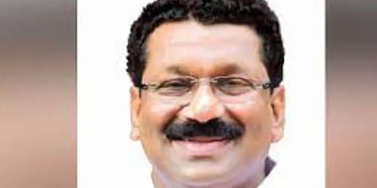 സതീശൻ പാച്ചേനിയെ  കോൺഗ്രസ്‌ അവഗണിച്ചു; തുറന്നടിച്ച്‌ ഭാര്യ കെ വി റീന