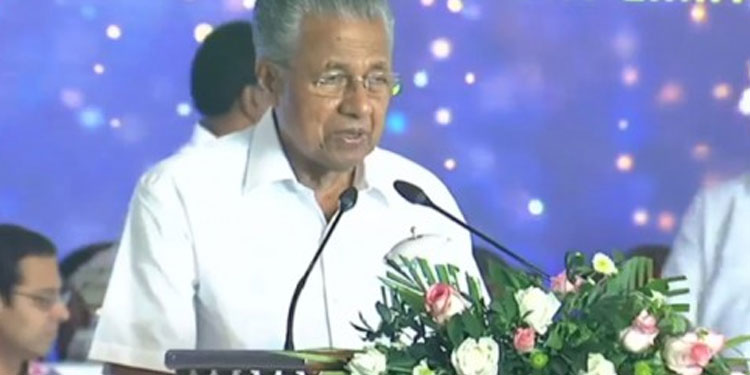 ഉദാരവത്കരണ ചിന്തകൾക്കുള്ള കേരളത്തിന്റെ ബദലാണ് പൊതുമേഖലാ സ്ഥാപനങ്ങൾ: മുഖ്യമന്ത്രി